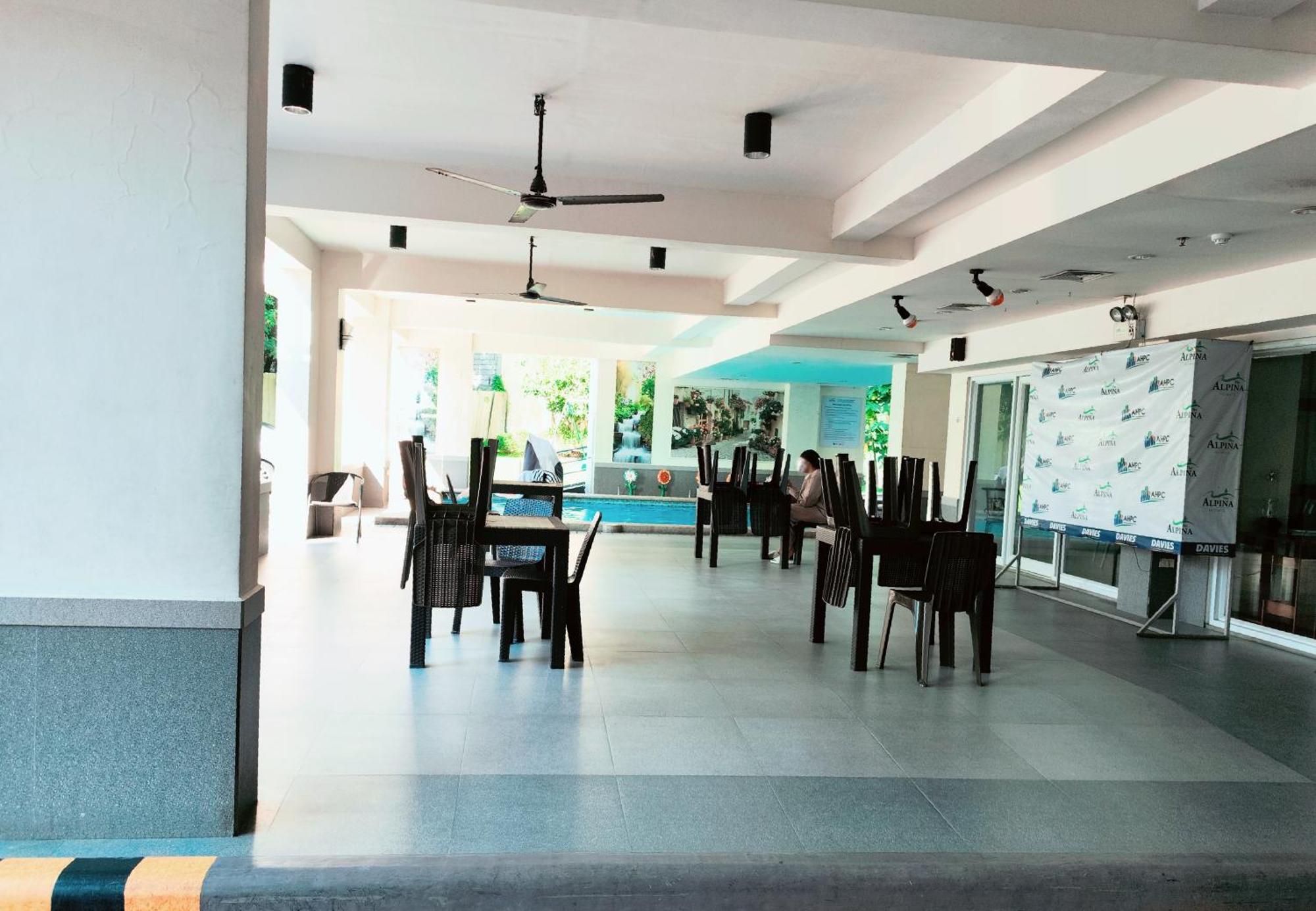 Paranaque City Paradise Realm Condotel מראה חיצוני תמונה